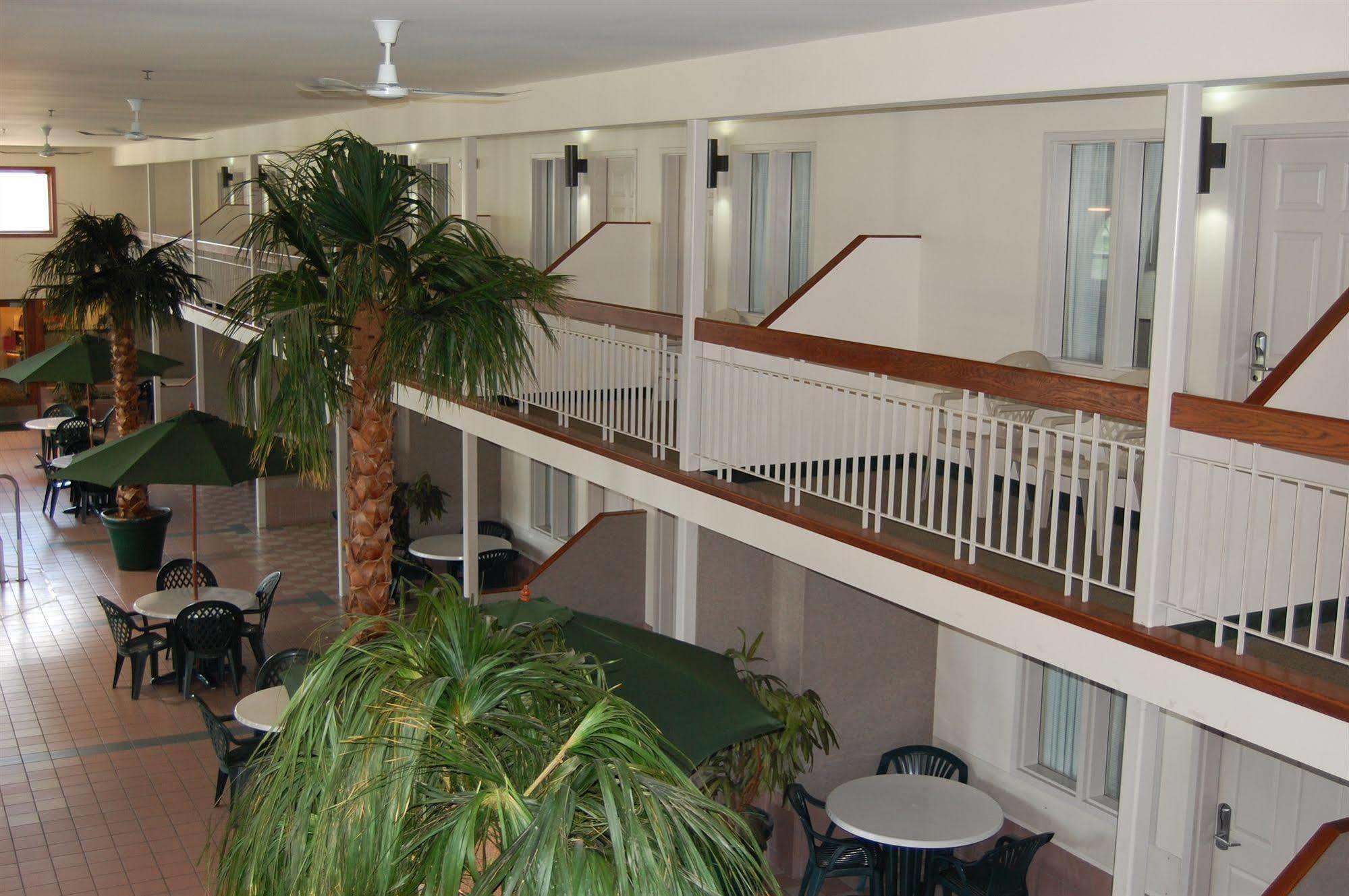 Rodeway Inn Columbia Mall Loop Grand Forks Bagian luar foto